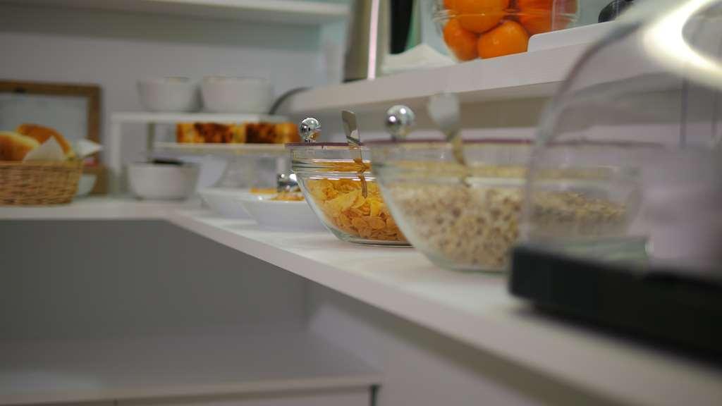 Domus Nova Hotell Reggio di Calabria Restaurang bild